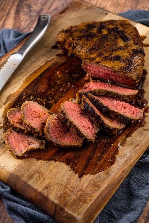 Tri Tip Recipes Oven, Tri Tip In The Oven, Oven Roasted Tri Tip, Tri Tip Steak Recipes, Tri Tip Steak, Tritip Recipes, Cooking Tri Tip, Beef Tri Tip, London Broil Recipes