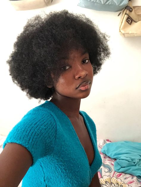 Afro Bangs 4c, Quick Natural Hair Styles, Type 4 Hair, 4c Natural Hair, Dark Skin Beauty, Bare Beauty, 4c Hair, Natural Hair Tips, Hair Journey