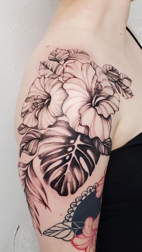 Fineline Hibiscus Tattoo, Hibiscus And Monstera Tattoo, Botanical Sleeve, Hibiscus Flower Tattoo, Fine Line Floral, Hibiscus Flower Tattoos, Tropical Tattoo, Backpiece Tattoo, Cool Shoulder Tattoos