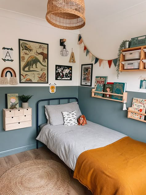 Dino Inspired Bedroom, Four Year Old Boy Room, Little Boys Dinosaur Bedroom, Big Boys Room Ideas, Dino Boys Room, Toddler Bedroom Wall Ideas, Little Boy Dinosaur Room, Dinosaur Bedroom Toddler, Toddler Bedroom Boy Dinosaur