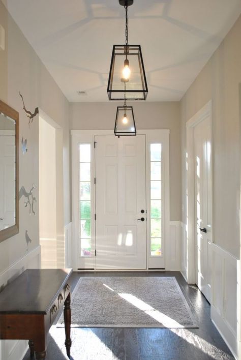 Farmhouse Foyer Lighting, Small Foyer Lighting, Foyer Lighting Fixtures Entryway, Light Entryway, Entryway Lamps, Hallway Pendant Lighting, Entryway Light Fixtures, Blitz Design, Entryway Modern