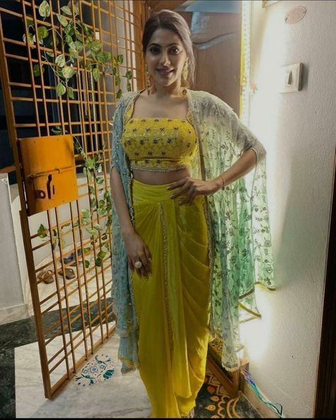 Nikki Tamboli, Haldi Ceremony Outfit, Haldi Dress, Haldi Outfits, Festive Outfits, Haldi Outfit, Dresses Western, Function Dresses, Mehendi Outfits