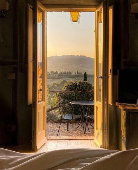 Italian Aesthetic, Tuscany Villa, Under The Tuscan Sun, Tuscan Villa, Bedroom Views, Montepulciano, Window View, Beautiful Hotels, Tuscany Italy