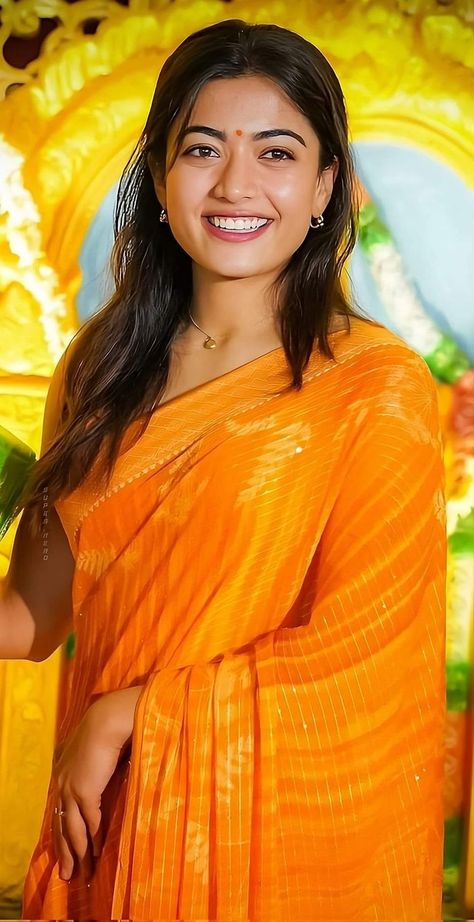 Actress Hairstyles, Rashmika Mandanna, Arabian Beauty Women, Indian Saree, Indian Actress Hot Pics, Indian Beauty Saree, Actress Photos, Bollywood Actress, Celebrity Style