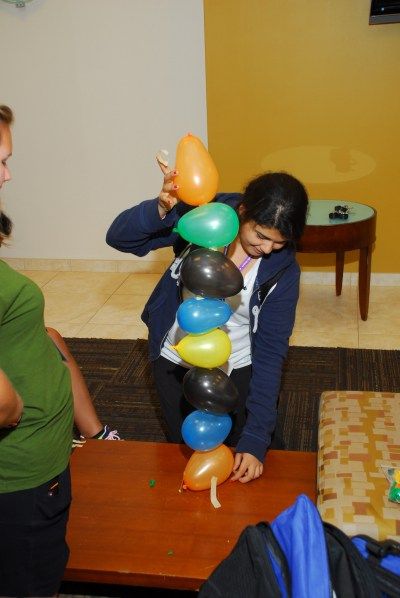 Build the tallest possible freestanding tower using balloons and masking tape. Building Games For Kids, Team Building Activity, Balloon Tower, Fun Group Games, Team Builders, Team Building Games, Youth Games, Team Activities, Youth Group Games