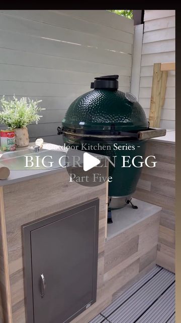 Green Egg Outdoor Kitchen, Big Green Egg, Green Eggs, My Favorite Part, Outdoor Kitchen, Home Diy, Diy Projects, Turn Ons, Building