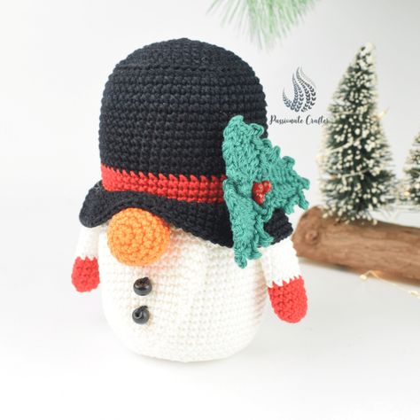 Free Crochet Gnome Pattern Amigurumi Easy, Crochet Gnome Hat Pattern Free, Gnome Hats Diy Free Pattern, Crochet Gnome Hat, Snowman Gnome, Crochet Gnomes, Crochet Snowman, Crochet Santa, Crocheting Ideas