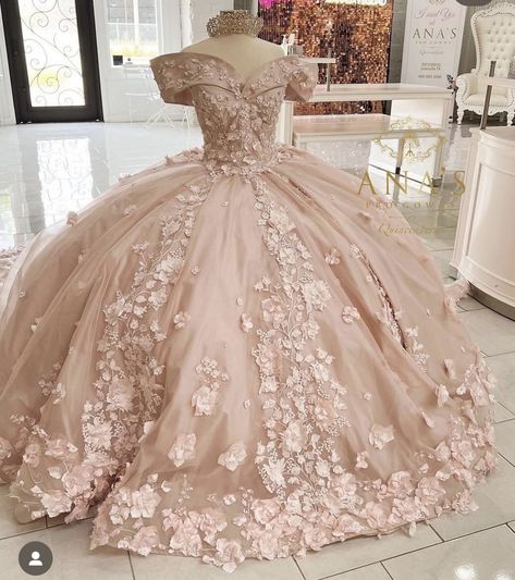 Non Puffy Quinceanera Dresses, Pink Off The Shoulder Quince Dress, Quinseñeras Dresses Pink, Quincera Dresses Rose Gold, Quensenara Dresses Purple, Rose Champagne Quinceanera Dresses, Champagne Blush Quinceanera Dresses, Rose Gold Quinceanera Dresses With Cape, Pink Floral Quince Dress