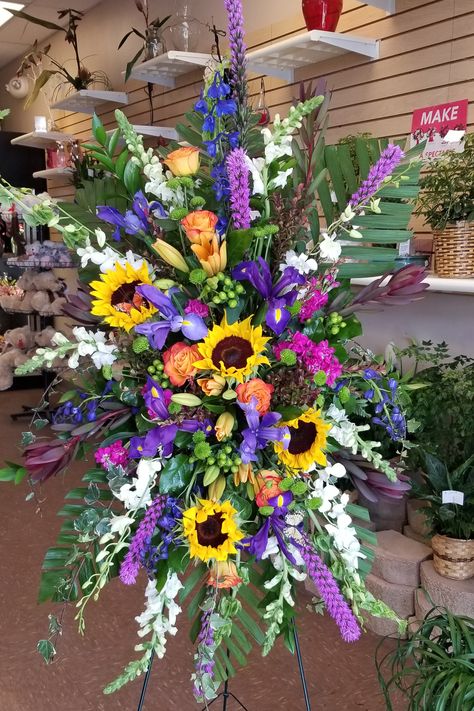 Memorial Arrangements, Standing Spray, Sympathy Floral, Casket Flowers, Sympathy Arrangements, Large Flower Arrangements, Church Flower Arrangements, Flower Vase Arrangements, Memorial Flowers