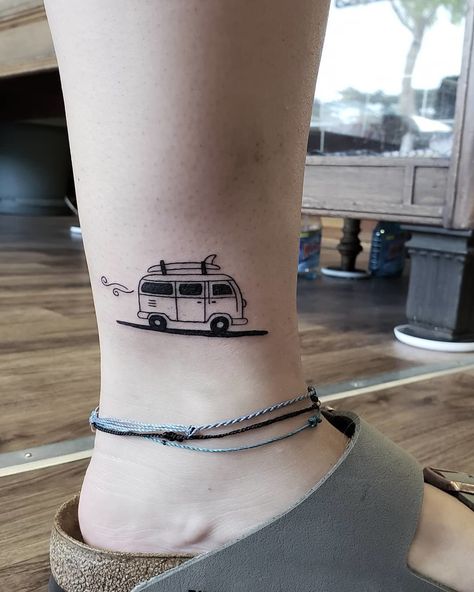 CafeMom.com : Volkswagen Van Travel Tattoo : 40 Travel Tattoos That Will Give You Serious Wanderlust -- "Nothing screams 'Monterey, CA' more than a Volkswagen van," this Instagram user wrote. If road trips to the beach are one's favorite pastime then this tattoo is perfect. Camper Tattoo, Full Arm Sleeve Tattoo, Small Nature Tattoo, Van Volkswagen, Whimsical Tattoos, Van Travel, Volkswagen Van, Muster Tattoos, Disney Tattoo