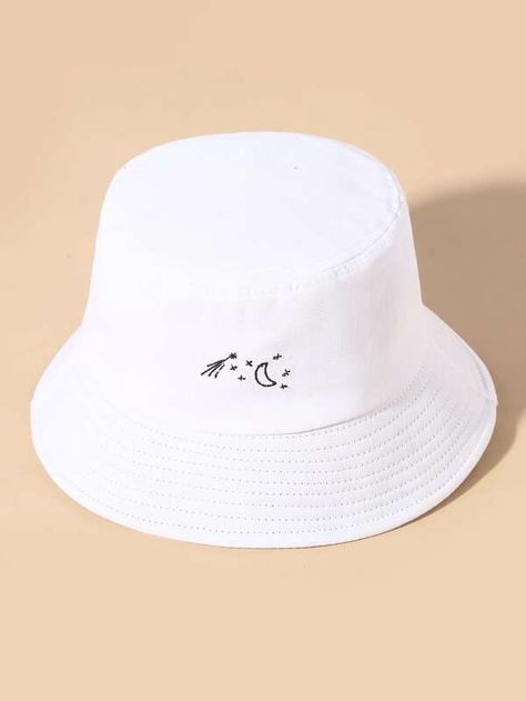 Cute Bucket Hats, Penyimpanan Makeup, Moon Embroidery, Bucket Hat Outfit, قلادات متدلية, Bucket Hat Fashion, Hat Aesthetic, Bucket Hat Design, Stylish Caps