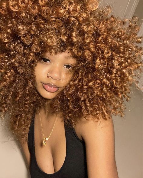 Honey Brown Hair Color, Dyed Curly Hair, Highlights Curly Hair, Mixed Curly Hair, Honey Brown Hair, The Moon And Stars, Ginger Hair Color, Hairstyle Tutorials, Dyed Hair Inspiration