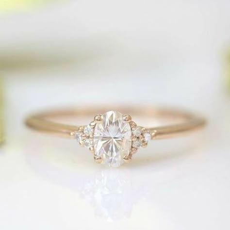 Pretty Engagement Rings, Dainty Engagement, Dainty Wedding Ring, Dainty Engagement Rings, Cute Engagement Rings, Future Engagement Rings, Oval Moissanite, Simple Engagement Rings, Cluster Engagement Ring