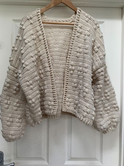 Crochet Bobble Stitch Sweater, Crochet Cardigan Big Sleeves, Bobble Stitch Cardigan, Bobble Sleeve Cardigan Pattern, Bubble Crochet Cardigan, Crochet Bobble Sweater Pattern Free, Crochet Bobble Cardigan Pattern Free, Bobble Crochet Sweater, Crochet Bobble Cardigan