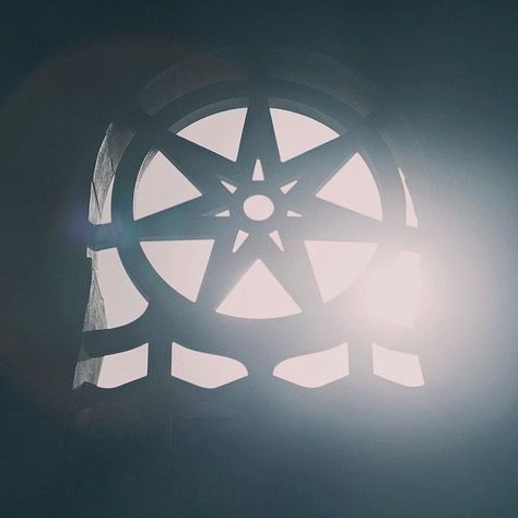 Arryn Aesthetic, Wall Shapes, Asoiaf Aesthetic, Window Architecture, Alicent Hightower, Aesthetic Wall, The Sun, Sun