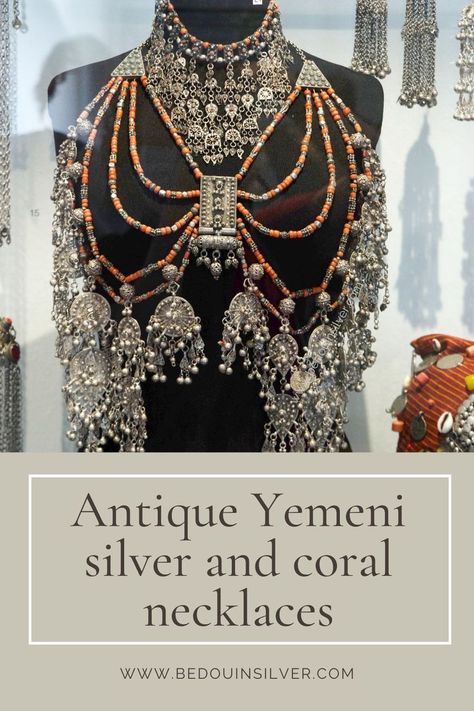 These necklaces from Yemen were photographed in the exhibition Splendour and Shine II in the Kreismusum Zons: click this pin to learn more about the collection and the book that presents these! Antique Silver Jewelry, Folk Fashion, Coral Necklace, Yemen, The Exhibition, Ethnic Jewelry, The Collection, Antique Silver, To Learn