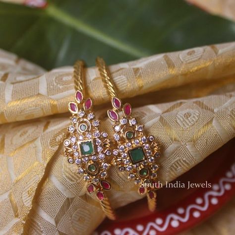 Kankanalu Designs, Kankanalu Gold Designs, Kankanalu Gold Designs Latest, Dandy Jewelry, South Jewellery, Antique Bangles, Gold Bangles Indian, Stone Bangles, Gold Bridal Necklace