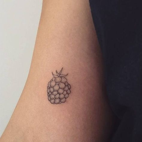 Fruit Tattoo Aesthetic, Blackberry Tattoo Small, Mulberry Tattoo, Small First Tattoos, Raspberry Tattoo, Blackberry Tattoo, First Tattoos, Tattoos Cool, Seattle Tattoo