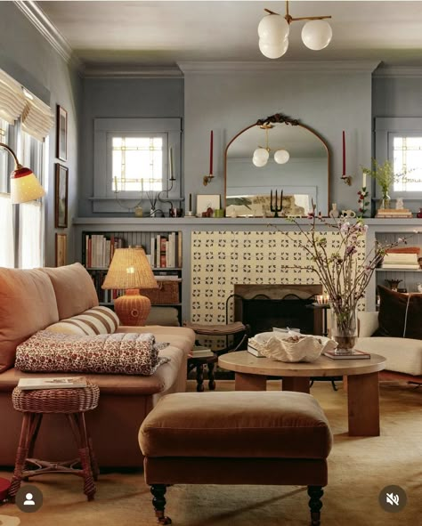 50s Inspired Interior Design, Schoolhouse Electric Living Room, Colorful Old House Interior, Cozy Whimsical Living Room, 1960 Home Decor, Craftmans Style Interiors Modern, Nora Ephron Aesthetic Home, Colorful Vintage Home, Nancy Meyers House