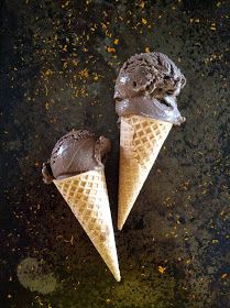 Swiss Orange Chip Ice Cream Recipe, Orange Ice Cream Recipe, Chocolate Orange Ice Cream, Frozen Fruit Bars, Ice Cream Inspiration, Orange Ice Cream, Vegan Ice Cream Recipe, Dark Chocolate Orange, Healthy Ice Cream Recipes