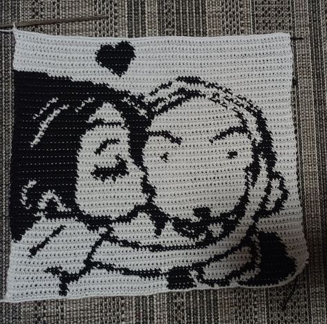 Anime nana pattern hachico nana hachi аниме Нана и хачико хачи Crochet Anime Tapestry, Nana Alpha Pattern, Nana Crochet Pattern, Pixel Grid, Grid Patterns, Graph Crochet, Pixel Crochet, Tapestry Crochet Patterns, Kawaii Crochet