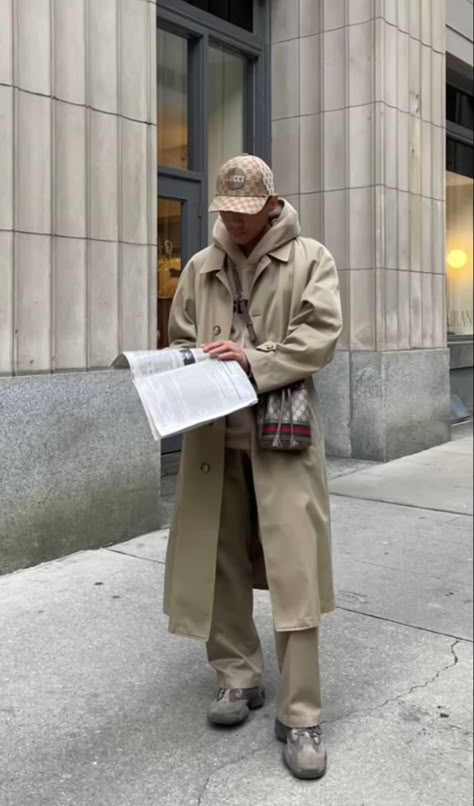 Winter Fashion For Men, Mens Trench Coat, Trench Coat Fashion, Trench Outfit, Hoodie Outfit Men, Winter Fashion Trends, Alt Clothing, Overcoat Men, Trench Coat Outfit