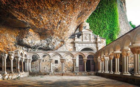 Pyrenees Mountains, Great Pyrenees Photography, Saint Pyrenees Dog, Spain Pyrenees, Spanish Pyrenees, Pyrenees Mountains Spain, Backpacking Spain, Madrid Travel, Spain Culture