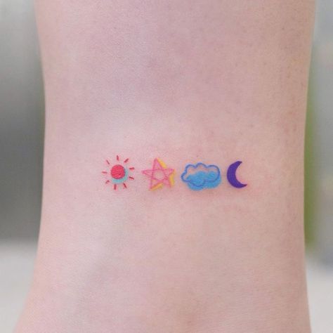 Watercolor Tattoo Ideas, Colour Tattoo For Women, Small Quote Tattoos, Clever Tattoos, Tattoo Color, Handpoke Tattoo, Cute Little Tattoos, Cute Tiny Tattoos, Small Hand Tattoos