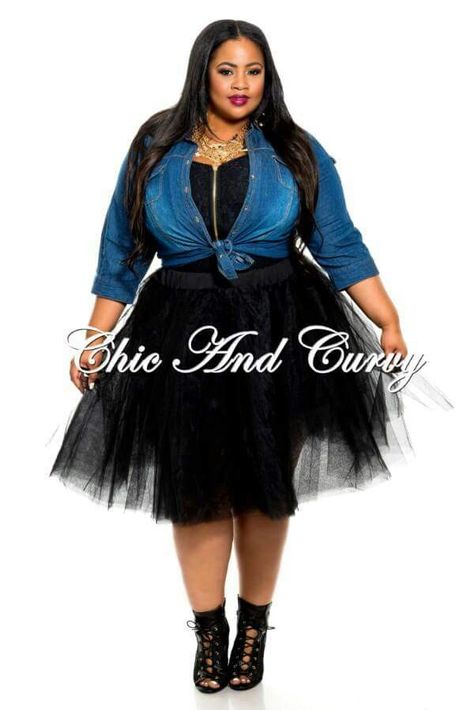 Tutu and denim Plus Size Tutu Skirt, Plus Size Tutu, Tutu Skirt Outfit, Tulle Skirts Outfit, Denim Party, Chic And Curvy, Lace Dress Styles, Plus Size Outfit, Skirt Plus Size