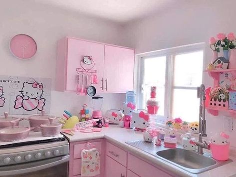 sanrio daily ✨ on Twitter: "hello kitty kitchen 💫… " Decoracion Hello Kitty, Kawaii Room Ideas, Hello Kitty Kitchen, Hello Kitty Bedroom, Kawaii Bedroom, Hello Kitty House, Hello Kitty Rooms, Aesthetic Kitchen, Cute Room Ideas