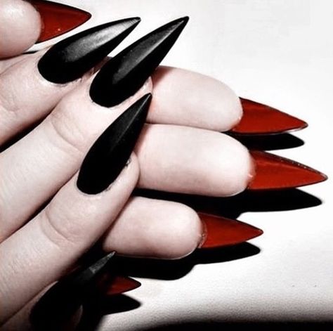 ╳ d e a t h g a s m ╳ Peekaboo Nails, Ladies Aesthetic, Mood Nails, Spooky Spooky, Nail Art Halloween, Witch Nails, Nail Art Photos, Witchy Nails, Halloween Acrylic Nails