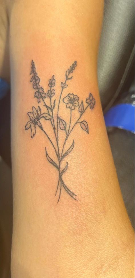 Violet Ruellia Tattoo, Lavender And Daffodil Tattoo, Sapphic Violet Tattoo, Washington Lilac Tattoo Zach Bryan, Violet And Lavender Tattoo, Violet And Iris Tattoo, Washington Lilac Tattoo, Lilac Bouquet Tattoo, Iris Bouquet Tattoo