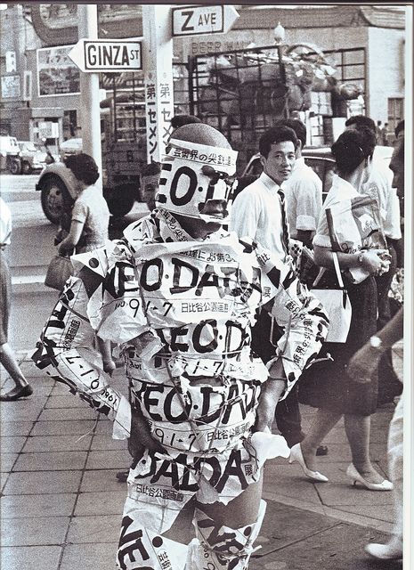 Yoshimura Masanobu advertises Neo Dada group exhibition near Ginza, Tokyo, 1961 Mono Ha, Neo Dada, Dada Art, Ginza Tokyo, Modern Art Movements, Japanese Photography, Social Art, Visual Poetry, Jackson Pollock