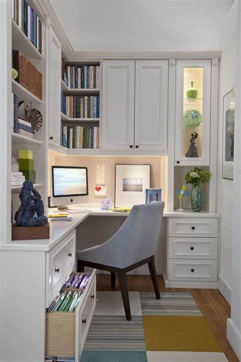 23+ Corner Desk Ideas 2019 Trends (Tips, Benefits & Cons of Corner Desk) #small #DIY #inbedroom #hack #office #Ideas #floating #shelves Small Office Design, Small Home Offices, Corner Office, Office Nook, Furniture Placement, Bureau Design, Small Home Office, Home Office Space, Office Room