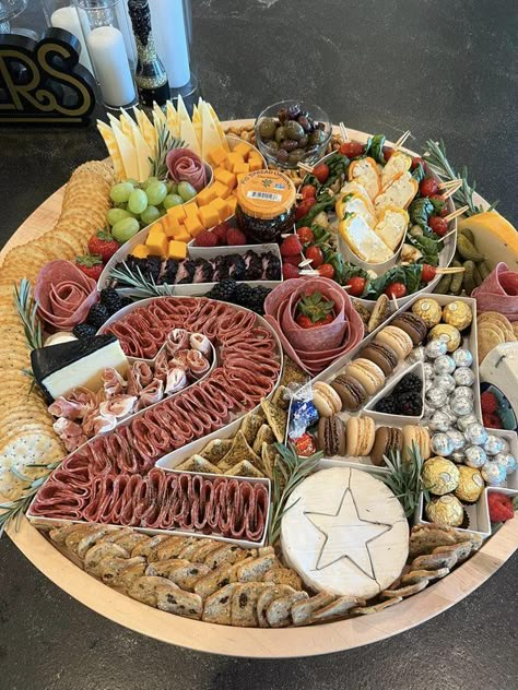 Charcuterie Boards, Grazing Trays, Snack Platters, Meat, Cheese, and Beyond | Facebook Graduation Charcuterie, Best Charcuterie Board, Snack Platters, Charcuterie Board Meats, Backyard Graduation Party, Gourmet Appetizers, Charcuterie Board Ideas, Charcuterie Spread, Graduation Party Foods