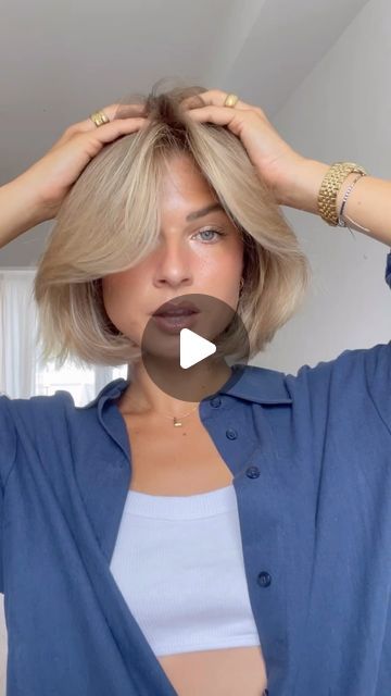 Choppy Blonde Bob Hairstyles, Bob Hairstyles Blowout, Big Forehead Bob Haircut, Cute Short Haircuts Blonde, How To Do Curtain Bangs Short Hair, Short Bouncy Blowout, Bob With Volume At Crown, Celebs With Bobs, Short Bob Face Framing Layers