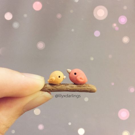 Mini Clay, Clay Birds, Polymer Clay Kawaii, Fimo Polymer Clay, Polymer Clay Diy, Polymer Clay Animals, Polymer Crafts, Cute Polymer Clay, Cadeau Diy