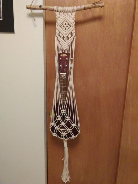 Ukelele Macrame Hanger, Macrame Ukulele Hanger Tutorial, Diy Ukulele Hanger, Macrame Guitar Hanger Tutorial, Macrame Ukulele Hanger Diy, Macrame Guitar Hanger, Macrame Ukulele Hanger, Ukulele Holder, Ukulele Diy