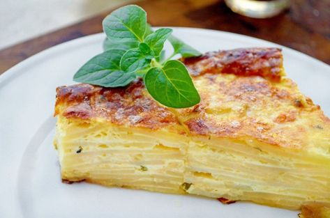 Dinner Party Recipes Elegant, Dauphinoise Potatoes, Potatoes Dauphinoise, Gourmet Dinner, Elegant Dinner Party, Anniversary Dinner, Dinner Party Recipes, Potato Side Dishes, French Cooking