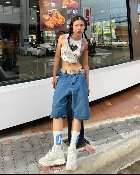 Cargo Shorts Outfits Women, Jorts Outfit, Jean Short Outfits, Outfit Denim, Shorts Outfits Women, Streetwear Fashion Women, Mein Style, Swaggy Outfits, Inspired Outfits