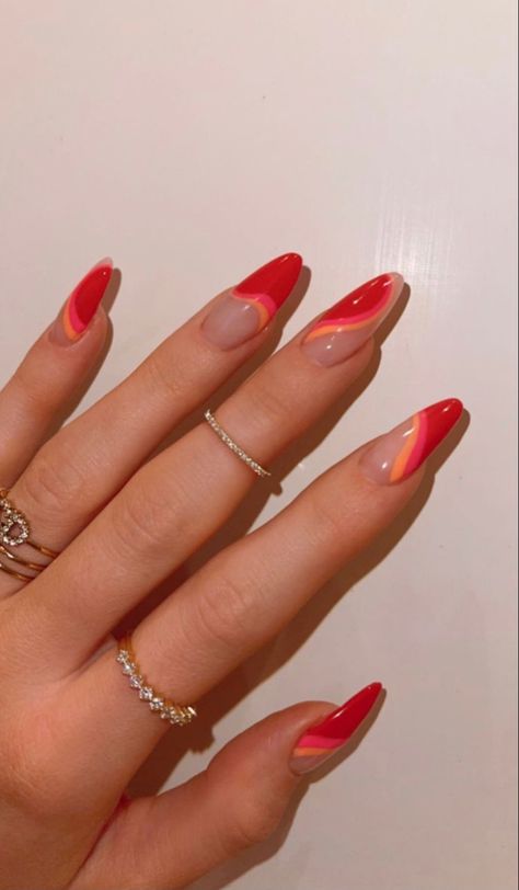 Uñas Kylie Jenner, Kylie Nails, Kylie Jenner Nails, Unghie Sfumate, Red Acrylic Nails, Edgy Nails, Minimal Nails, Her Nails, Summer Acrylic Nails