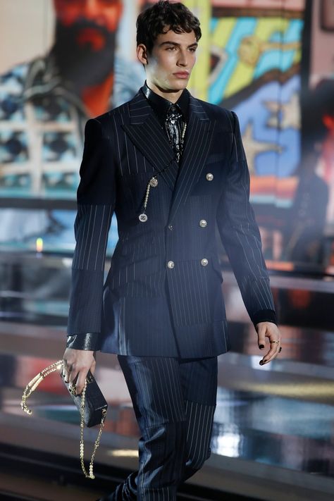 Goth Suit Men, Hunger Games Fashion, Dolce And Gabbana Suits, Romance Story, Fashion Models Men, High Fashion Men, Vogue Men, Aesthetic Outfits Men, Ivy League Style