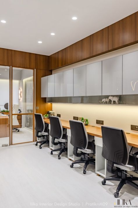 Office Interior Design Workspaces, Architect Office Interior, Small Office Interior Design, Office Cabin Design, Small Office Design Interior, Workstations Design, Interior Kantor, Outfit Office, Small Office Design