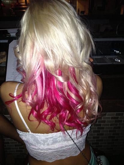 pink and blonde- am i daring enough to do this? ( or a different color) Blonde Ombre Hair, Trendy We Fryzurach, Pink Ombre Hair, Hot Pink Hair, Woman Hairstyles, Ombre Hair Blonde, Dyed Hair Inspiration, Pretty Hair Color, Ombre Hair Color