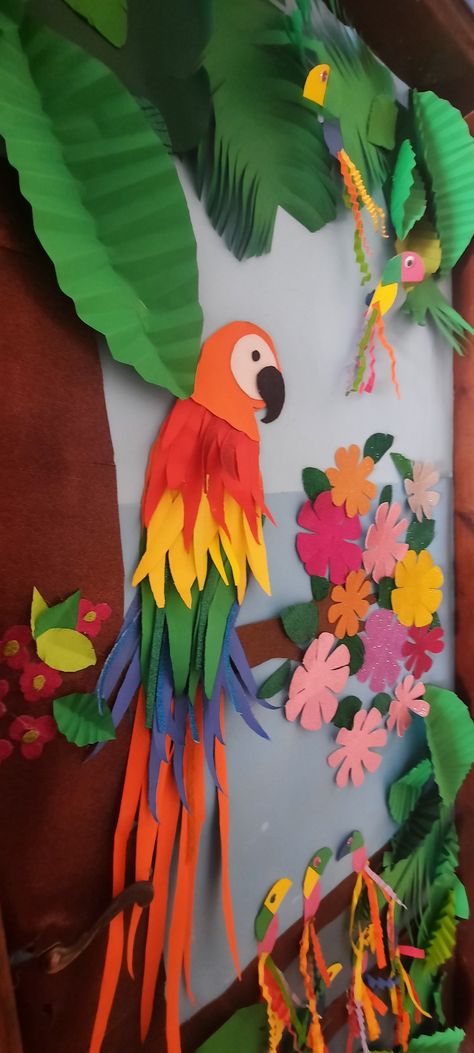 Costa Rica Bulletin Board, African Safari Bulletin Board Ideas, Welcome To Our Jungle Classroom Door, Paradise Bulletin Board Ideas, Birds Classroom Decoration, Jungle Display Classroom, Jungle Bible School Theme, Zoo Theme Decorations Classroom Ideas, Make A Tree For Classroom