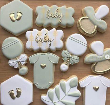 Gateau Baby Shower Garcon, Baby Boy Cookies, طفلة حديثة الولادة, Gateau Baby Shower, Idee Babyshower, Baby Shower Treats, Baby Shower Deco, Shower Desserts, Green Baby Shower