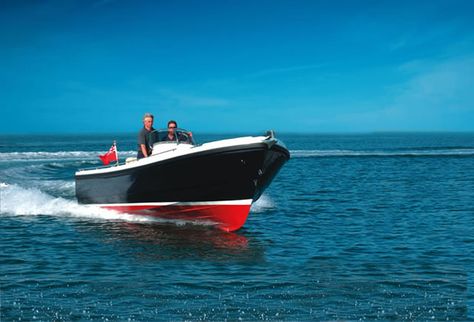 Lund Boat Modifications, Small Speed Boat, Black Speed Boat, Circle Pattern Design, Powerboat Racing, Runabout Boat, Wooden Boat Plans, Jet Boats, Sport Boats