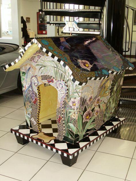 Dog Euthanasia, House Painting Ideas, Mosaic Dog, Cardboard Cat House, Diy Pet Bed, Custom Dog Beds, Moss Decor, Art Deco Sideboard, Diy Dog Bed