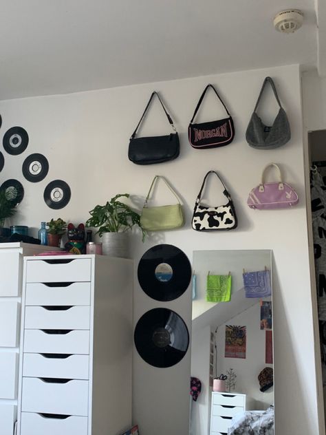 i love the hanging bags Y2k Room, Retro Room, Dekorasi Kamar Tidur, Indie Room Decor, Room Deco, Indie Room, Dreamy Room, Cute Room Decor, Room Inspiration Bedroom