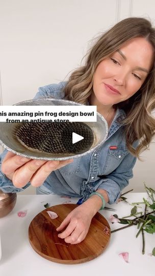 24K views · 1.3K reactions | Have you ever snagged a Pin Frog Design Bowl from an antique store?! They are my absolute favorite thing to design in, now can we find someone to make them again?!?! . Thank you @slp.junella . . #flowermoxie #pinfrogarrangement #pinfrog #ikebana #flowertutorial #diybride #diycenterpieces | Flower Moxie | flowermoxie · Original audio Flower Moxie, Diy Floral Decor, Frog Design, Antique Store, Diy Brides, Diy Centerpieces, Find Someone, Flower Tutorial, Antique Stores